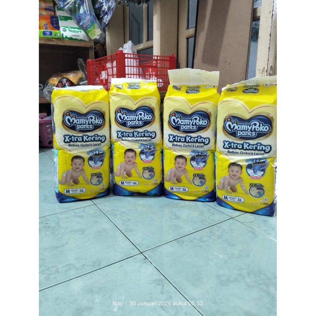 Mamypoko Pants Extra Dry M32