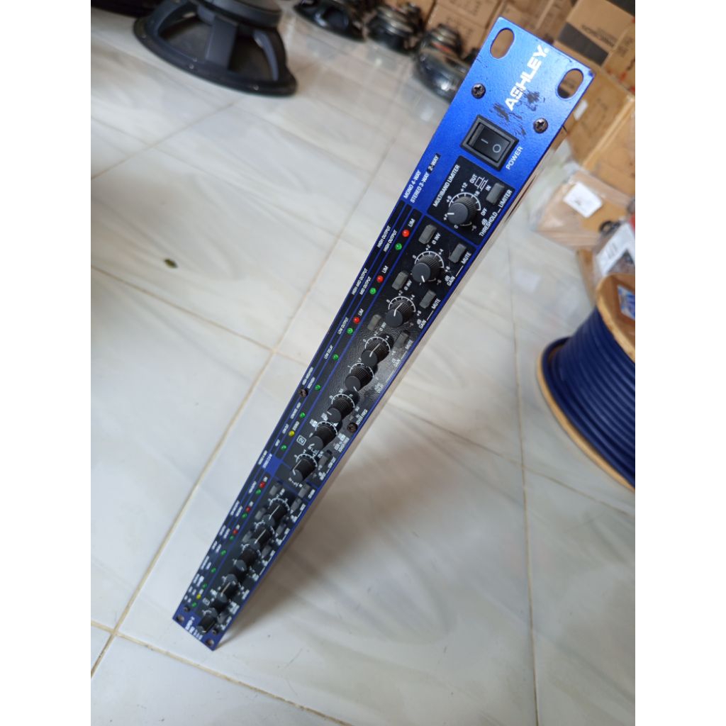 crossover Ashley CX3400 second/bekas