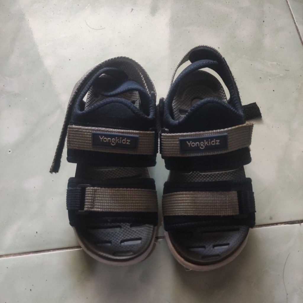 SANDAL ANAK YONGKIDZ SIZE 31 ORI