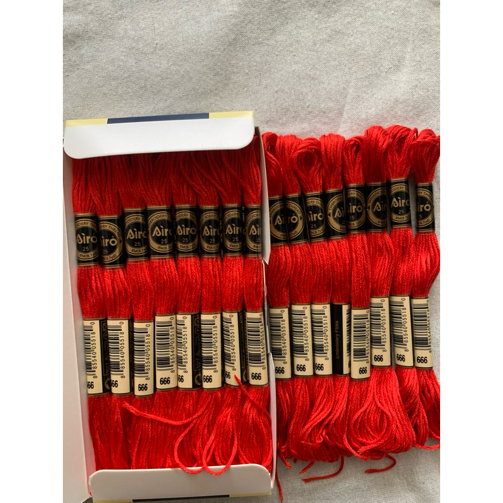 BENANG SULAM WARNA MERAH AIRO