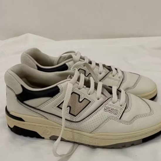 Sepatu New Balance 550 Salt Cream Black Uk 43 (PRELOVED)