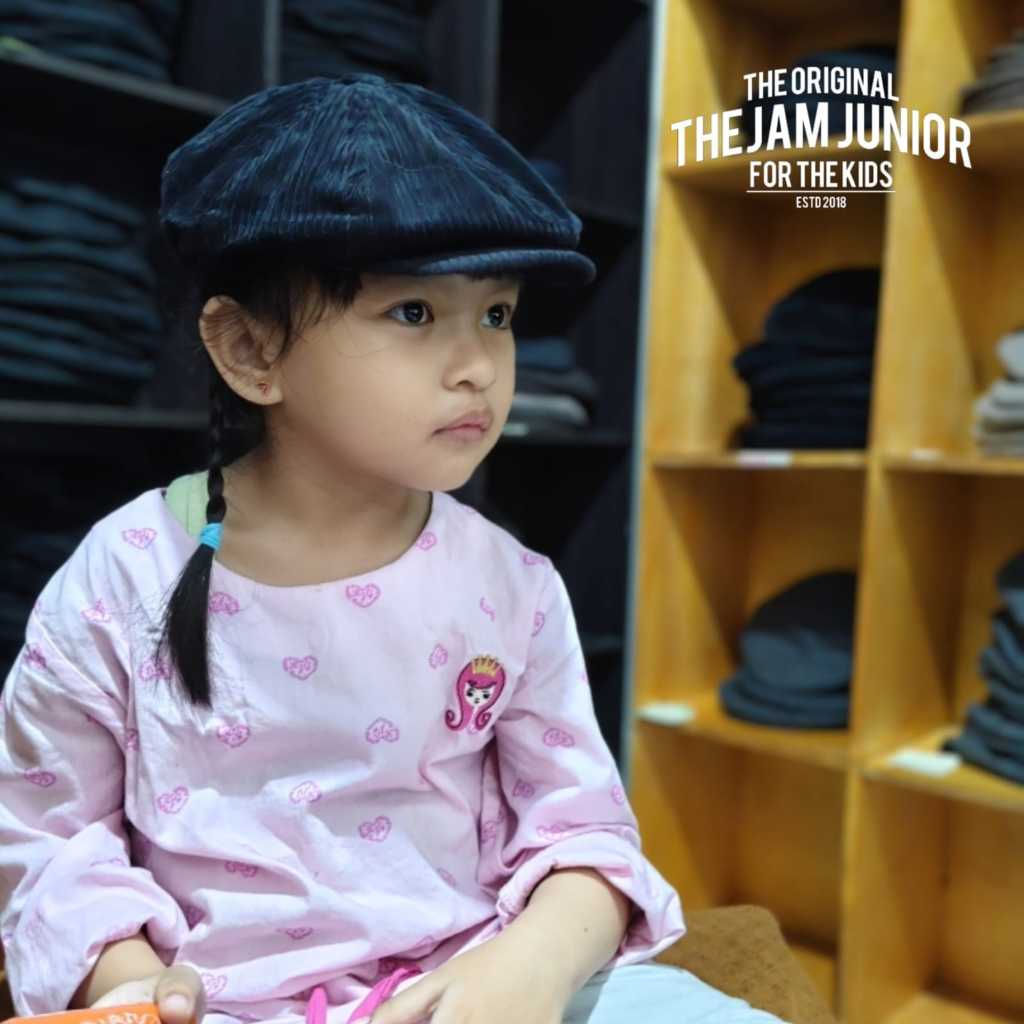Thejam. Topi anak pria wanita Newsboy cap kids corduroy hitam