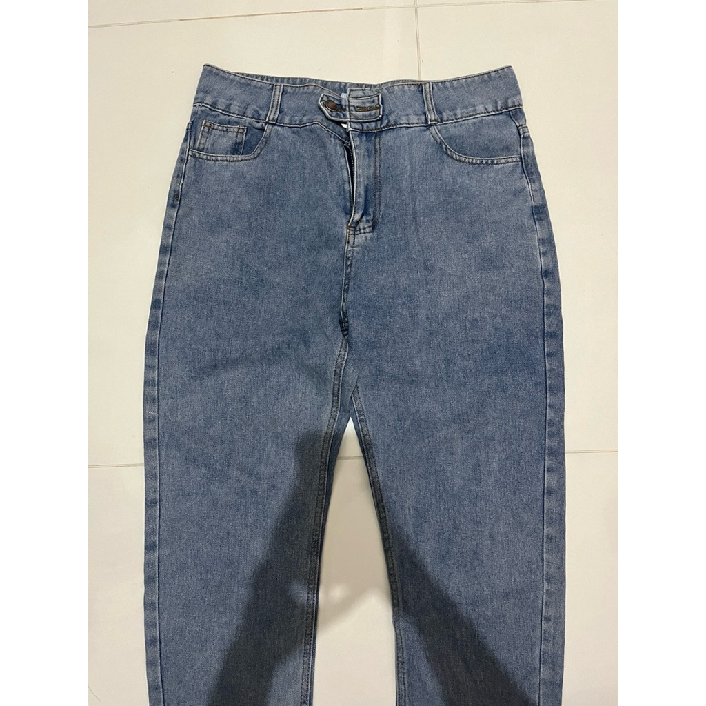 [PRELOVED] loose jeans