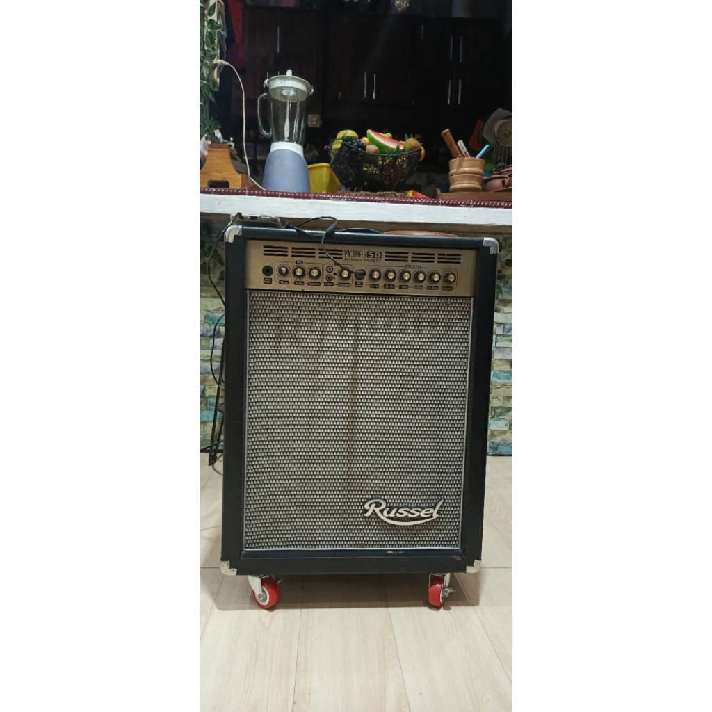 ampli keyboard victory -50 RUSSEL