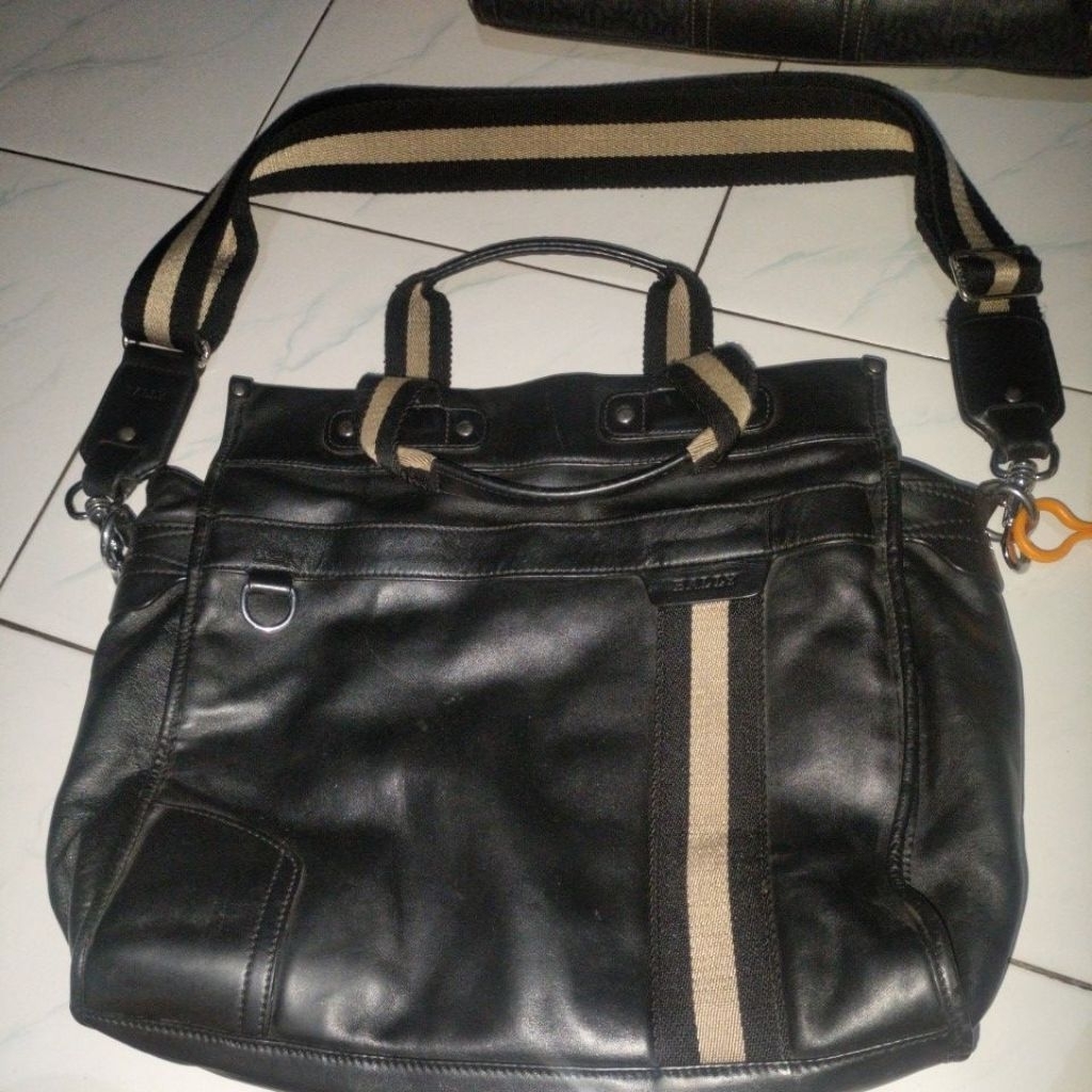 tas massangger BALLY ORIGINAL