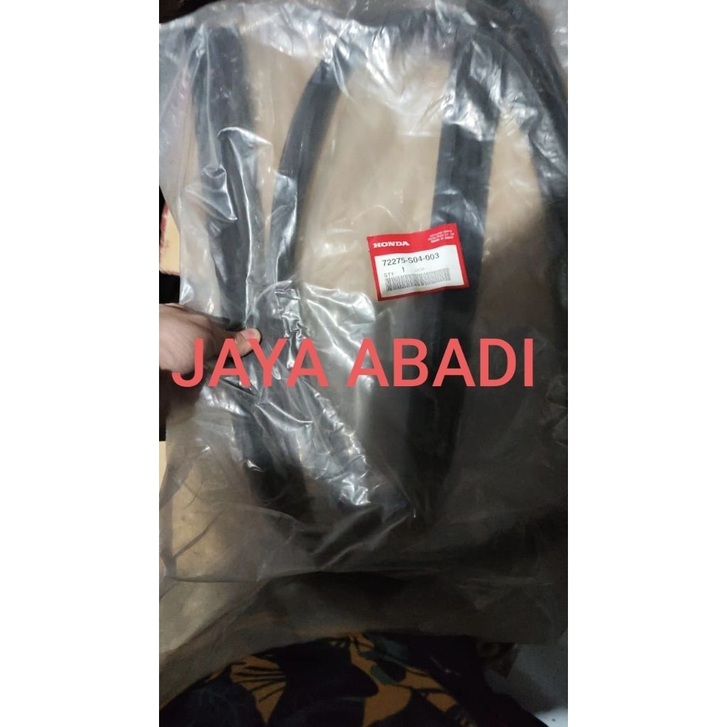 Karet Kaca Run Channel Depan Kiri Civic FERIO 1996-2000 ORIGINAL 72275 SO4 003