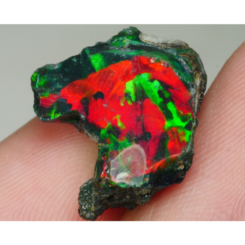 6.845 CRT WELO OPAL ROUGH SMOKED MULTICOLOR ETHIOPIAN OPAL