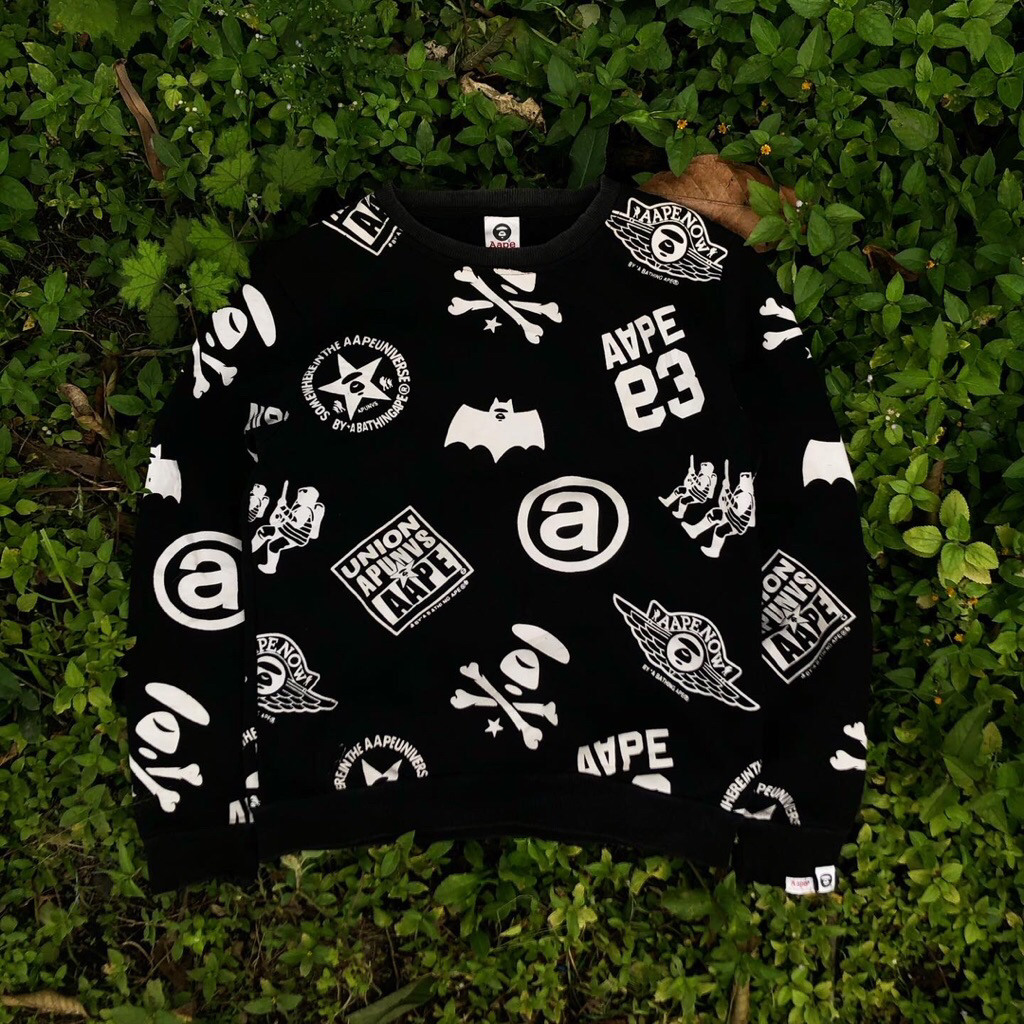 AAPE CREWNECK LOGO