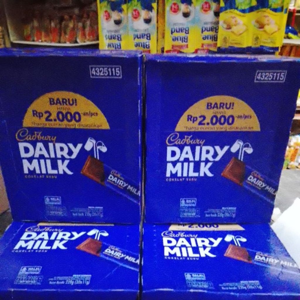 Casbury dairy milk 1 box isi 20 pcs