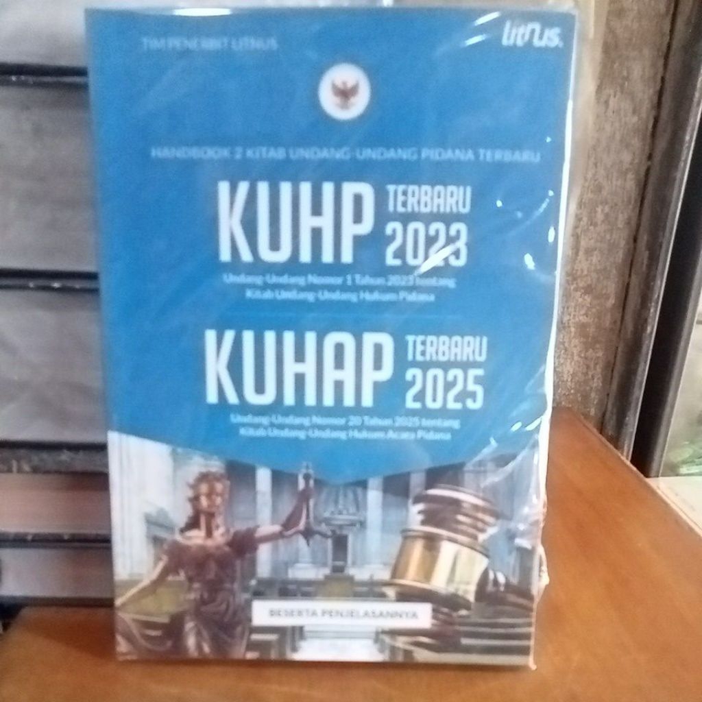 buku KUHP/KUHAP terbaru 2025.