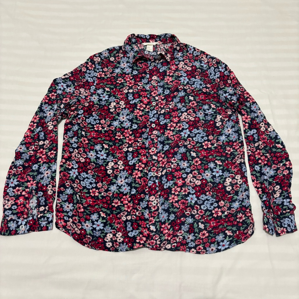 Kemeja H&M Motif Bunga