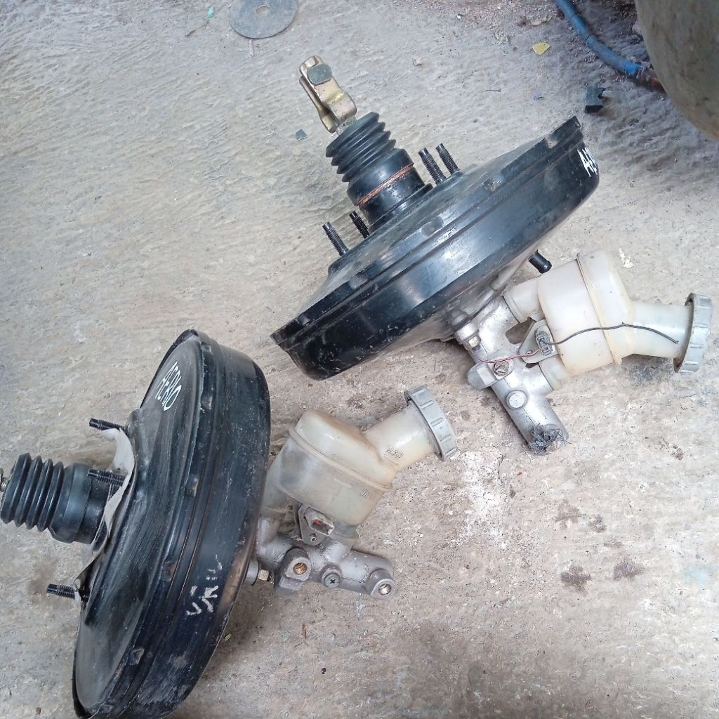 1 Set Booster dan Master Rem Aerio