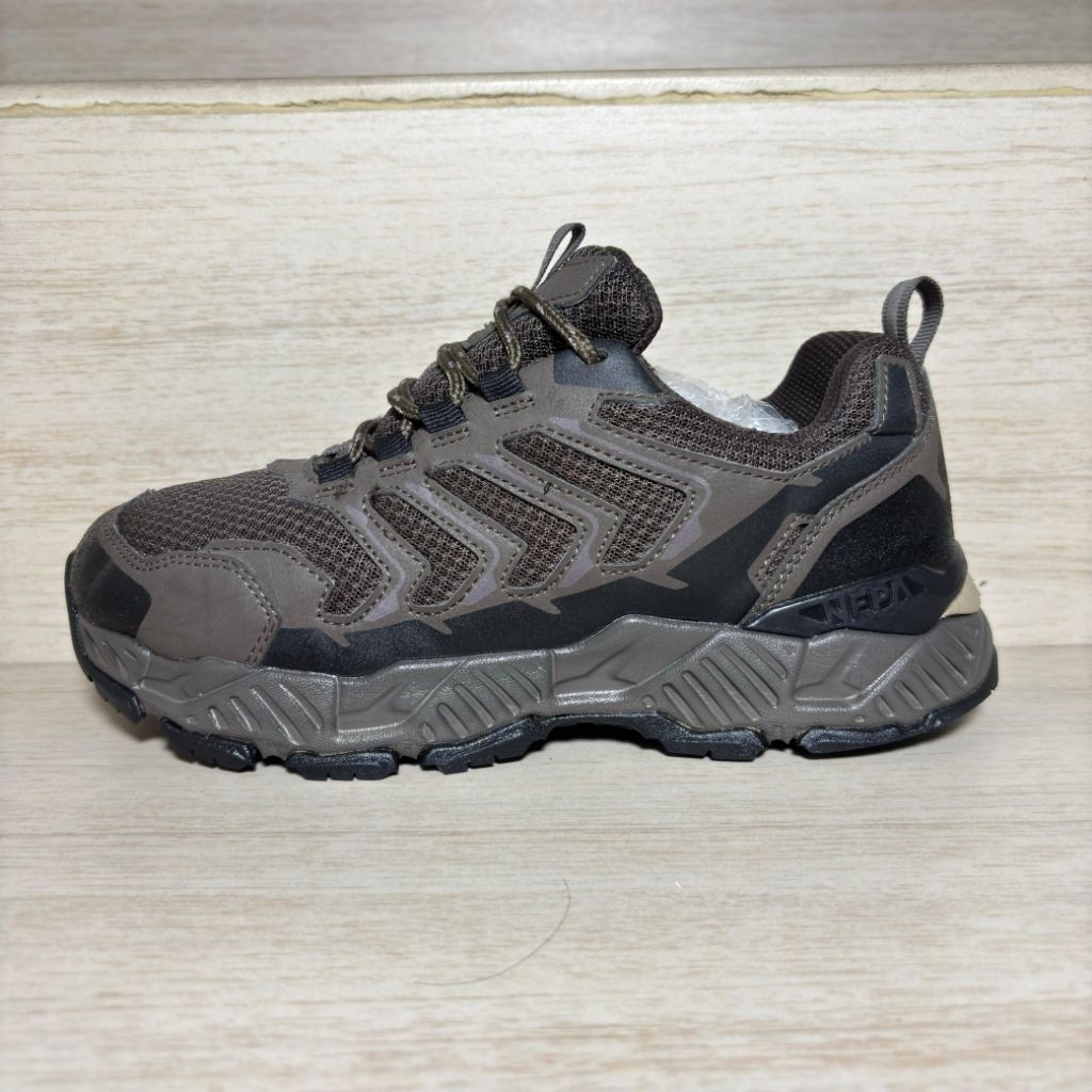 SEPATU OUTDOOR TREKKING HIKING & RUNNING NEPA SECOND ORIGINAL  [ MURAH ]