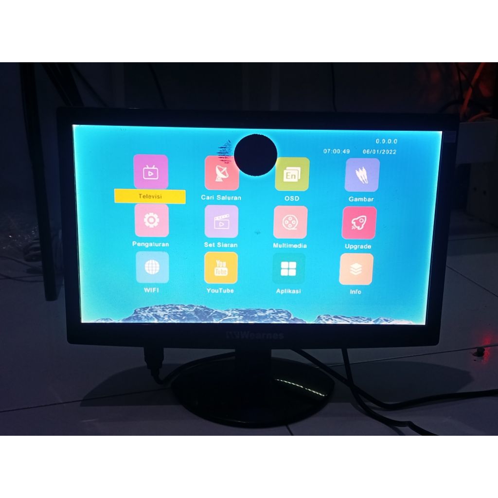 monitor wearness 16 inch minus (bekas pemakaian sendiri)