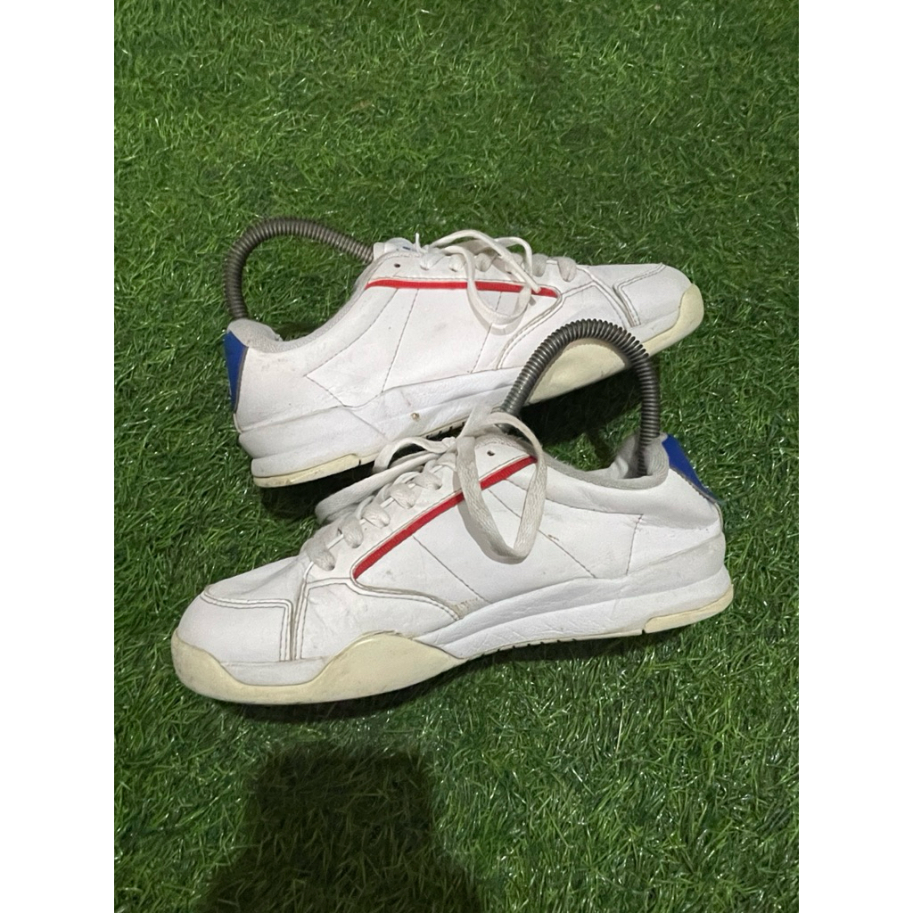 sepatu le coq sportif s37