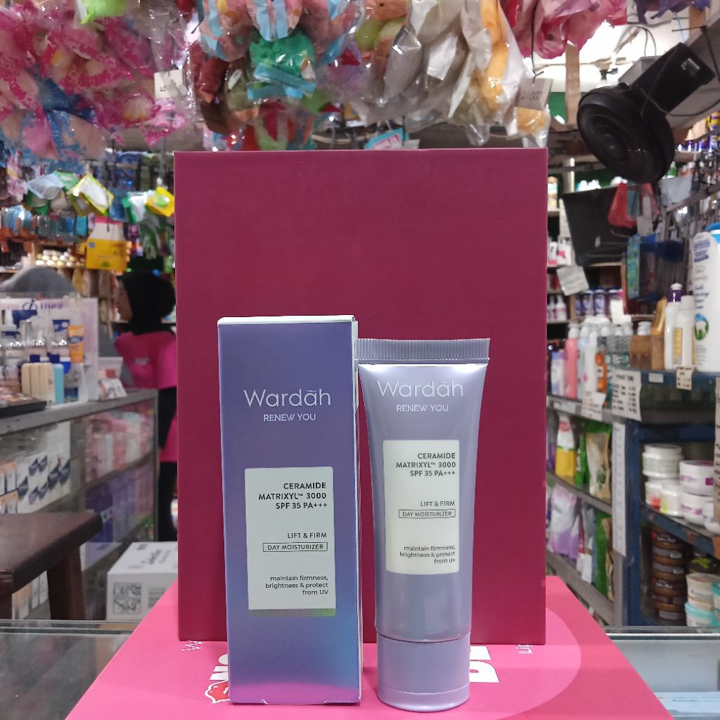 Wardah Renew You Anti Aging Day Night Cream Tube 15gr Krim Siang Malam Varian Kecil Lebih Hemat