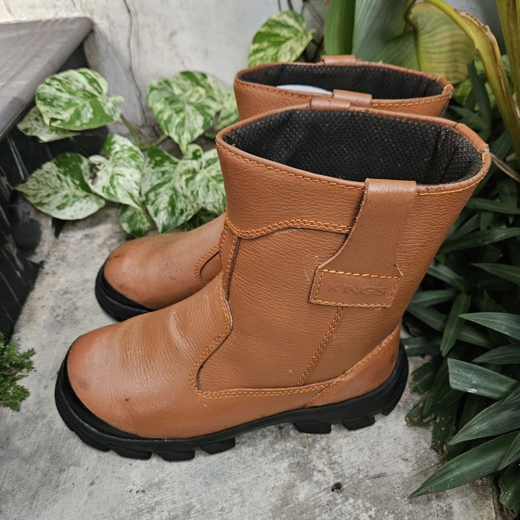 sepatu safety second kings size size 41(26cm)
