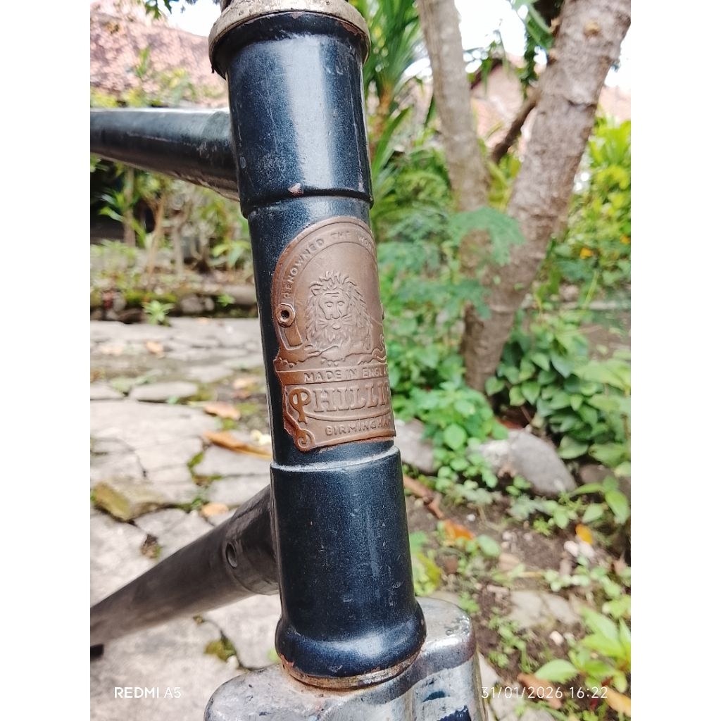 frame sepeda onthel Phillips bersabuk