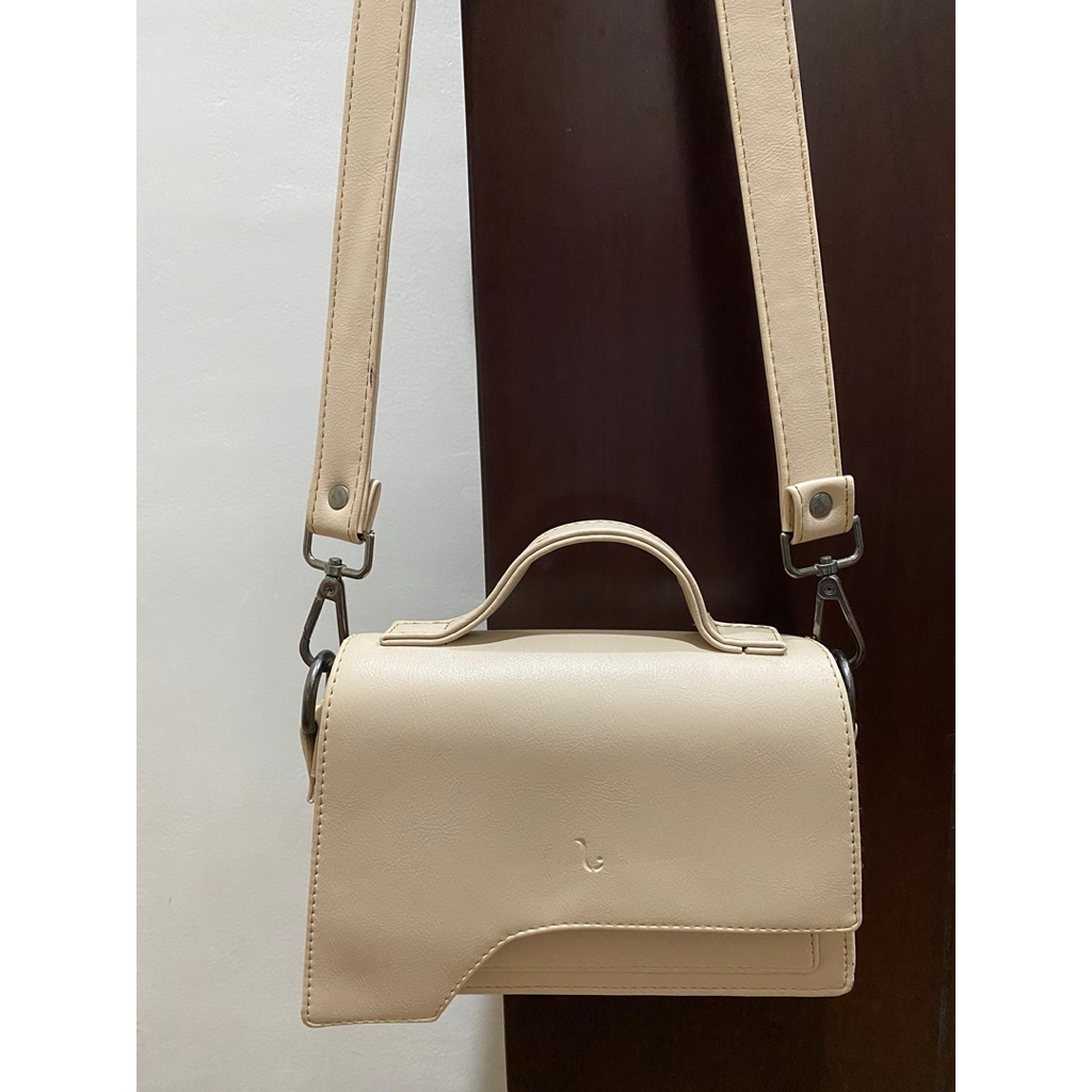 levaya livia bag ivory preloved
