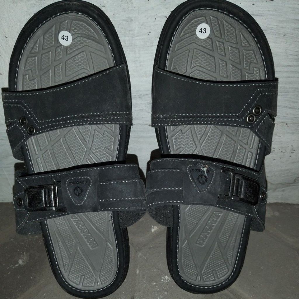 Preloved Sandal Selop Pria ukuran 43