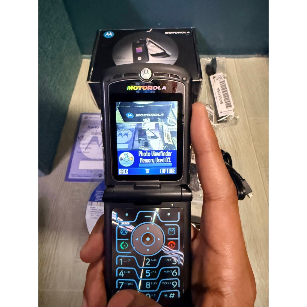 Motorola RAZR V3 Flip Komplit Mulus