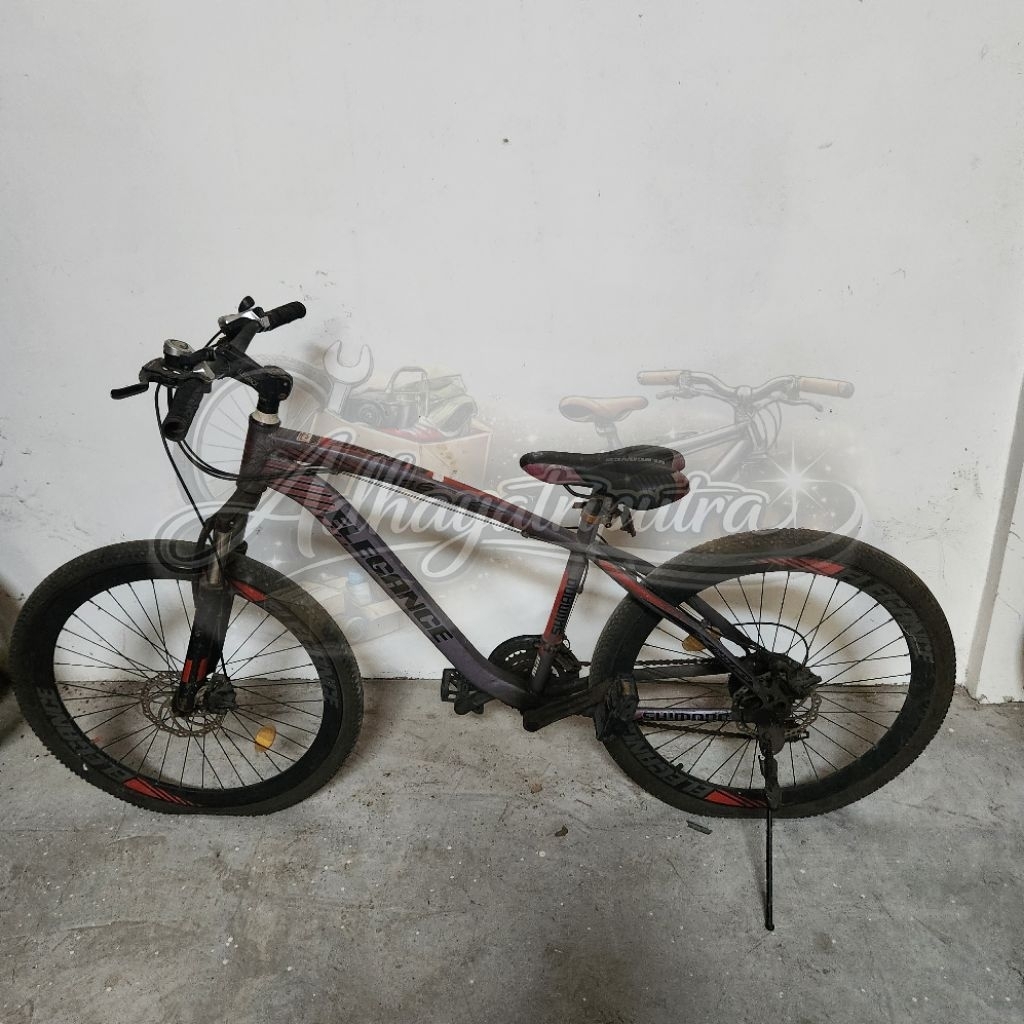 31126MTELGS1355 SEPEDA SECOND MTB 26 ELEGANCE GREY SHIMANO RED seperti foto apa adanya tidak garansi