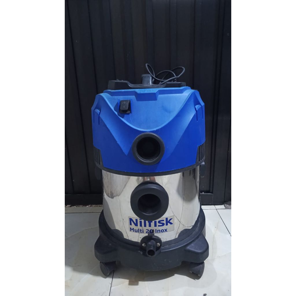 vacuum cleaner nilfisk multi 20