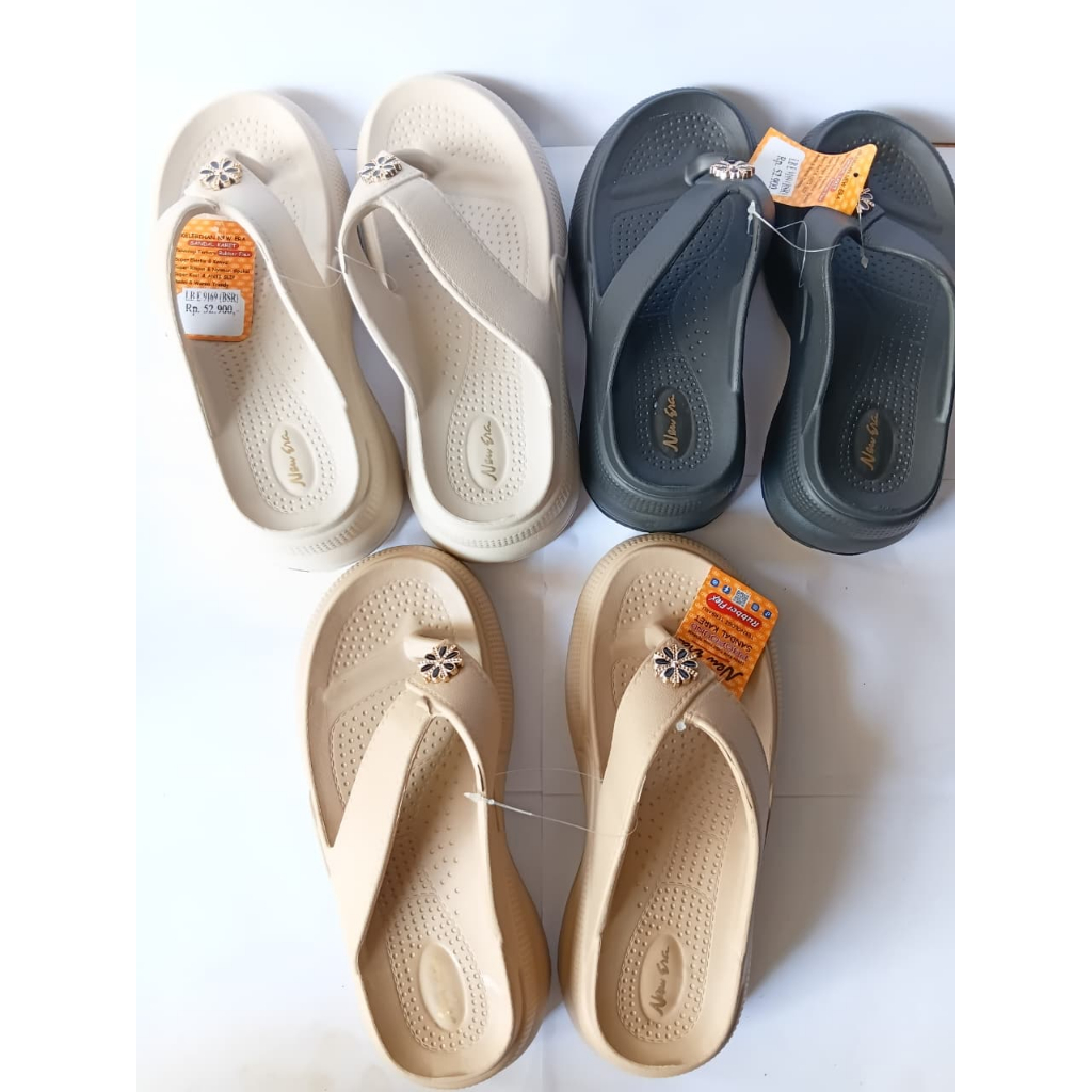 Uk. 36-40 Hak tinggi. 3-4cm NEW ERA LB E9178 Sandal Wanita Dewasa Sandal Jepit Karet Ringan Empuk Be