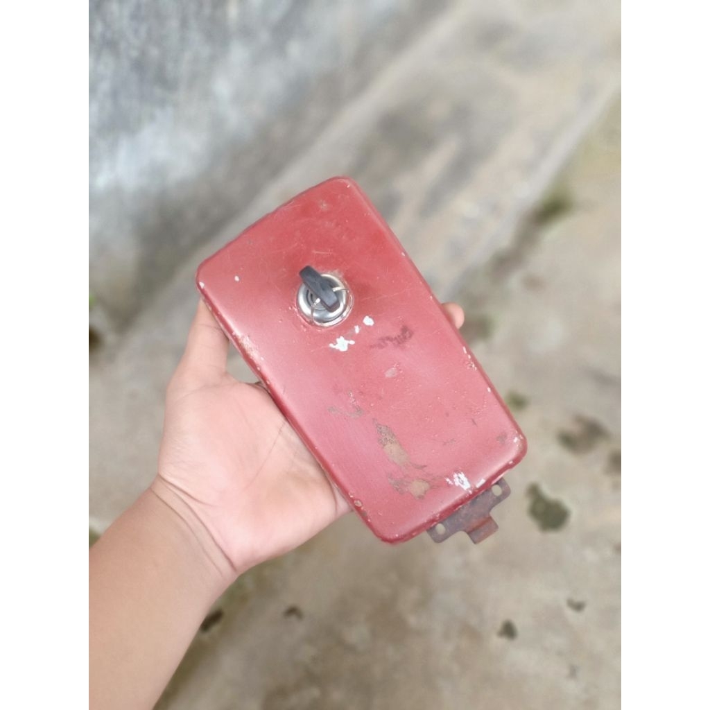 Tutup kotak set kunci tangki GL100 original second