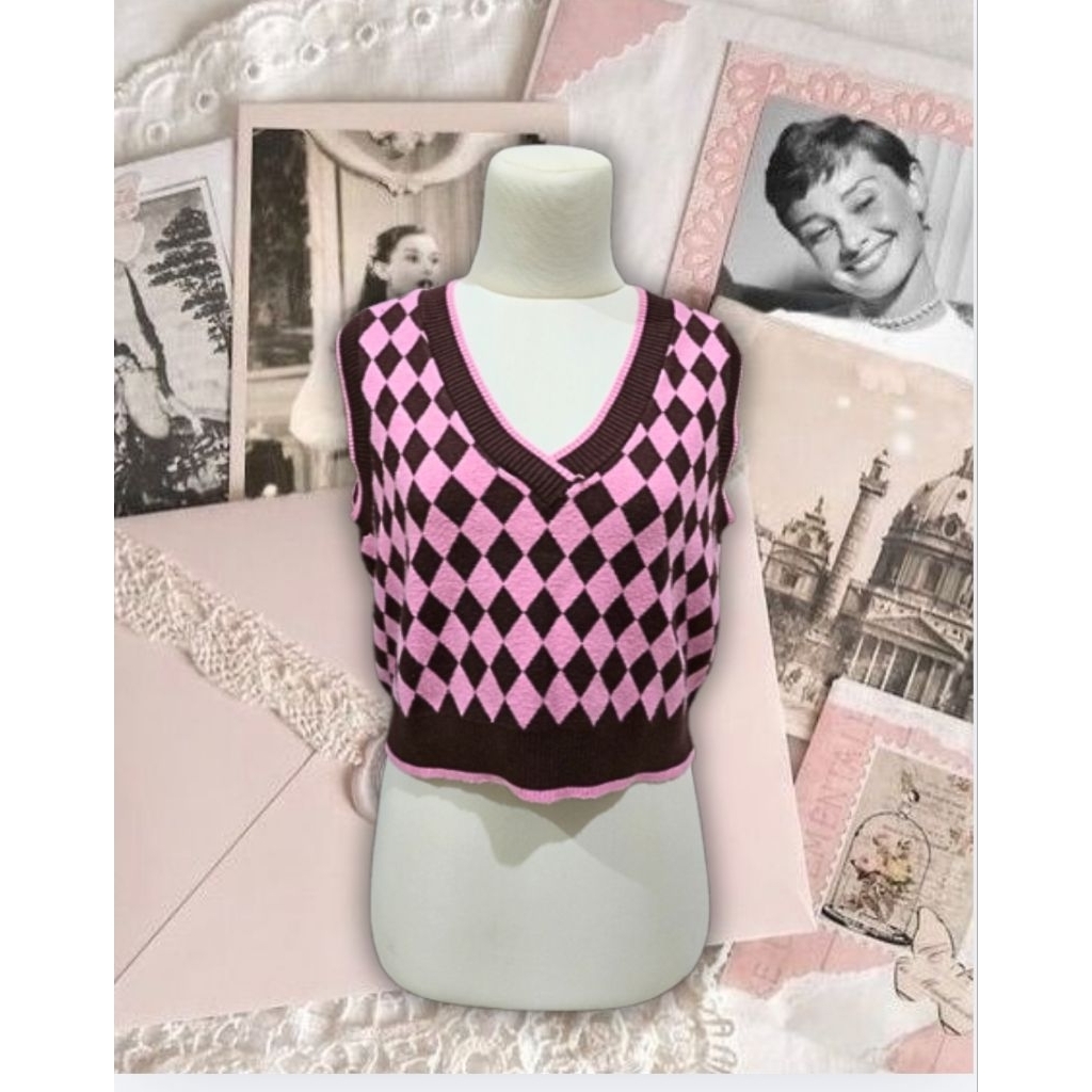NYLENA PRELOVED stradivarius pink and brown argyle vest y2k coquette chic