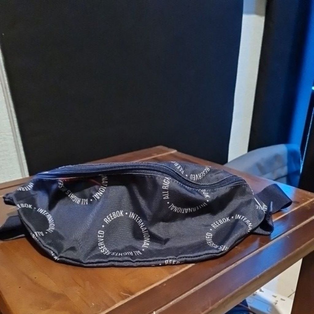 PL-REEBOK-Tas pinggang unisex