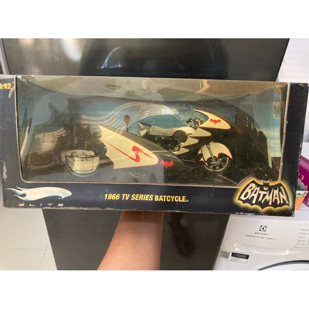 hotwheels Batman 1966 TV series Batcycle