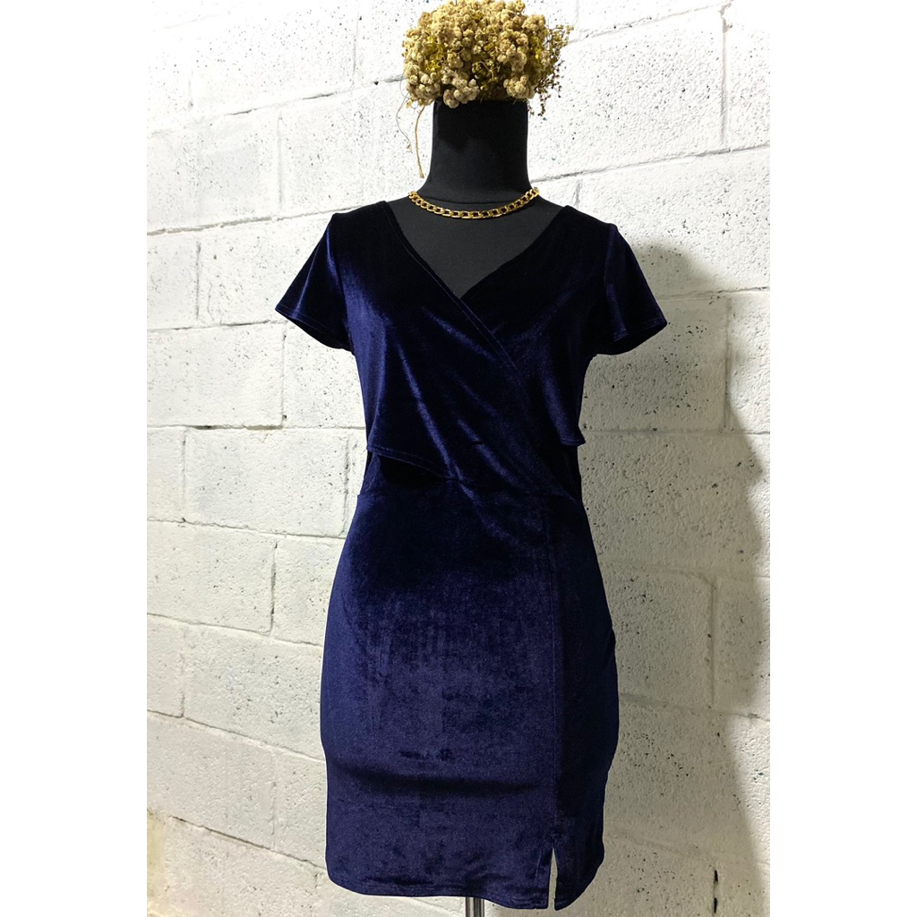 PRELOVED DRES PRES BODY/SLIM FIT