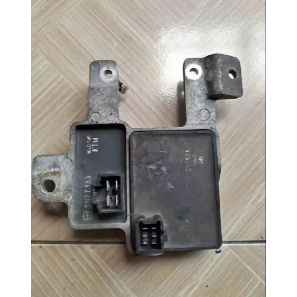 ECU CDI kiprok Honda karisma Supra x125/Kirana barang second asli original copotan,,