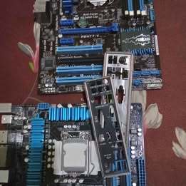 Motherboard Asus P8Z77 V-Pro dan Asus P8H77-V