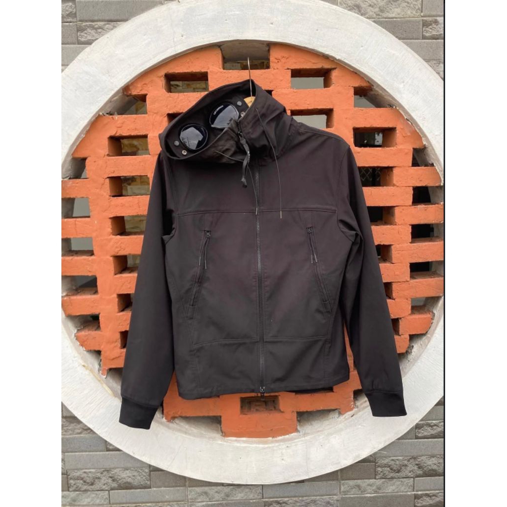 cp company softshell r black