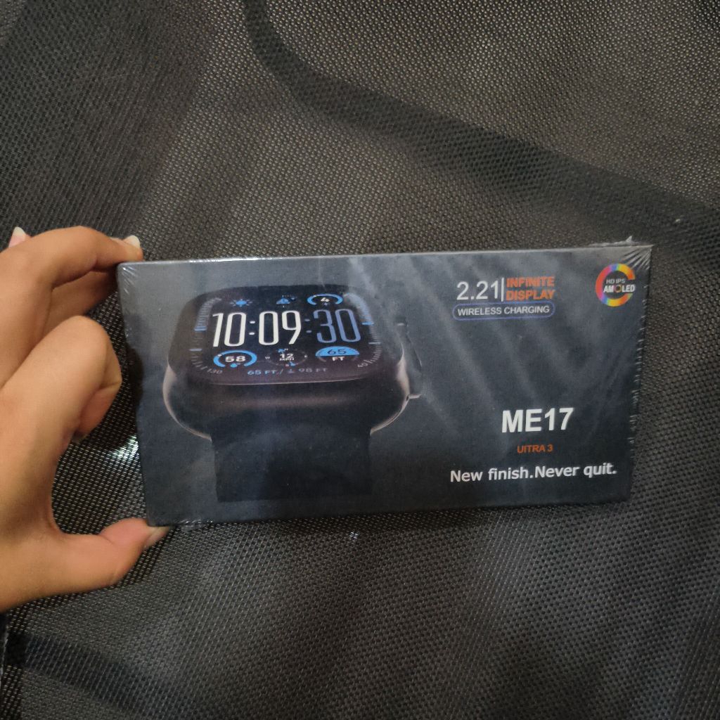 ME17 Ultra 3 Wireless Charging SmartWatch 2.21