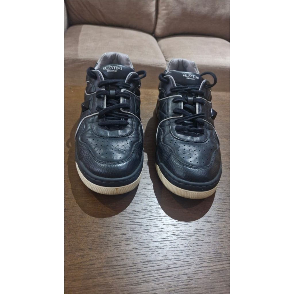 Valentino Shoes Size 44