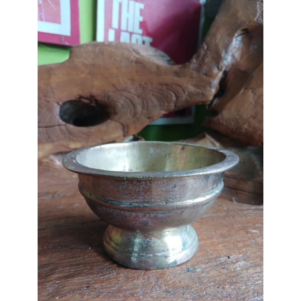 Bokor Kuningan Lawas