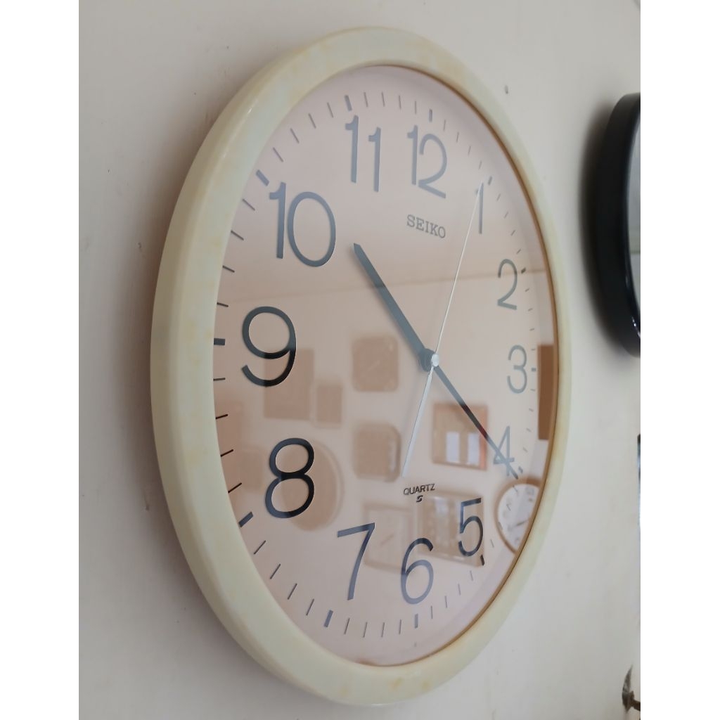 Jam dinding SEIKO original ( Mesin SEIKOSHA dan SKP )