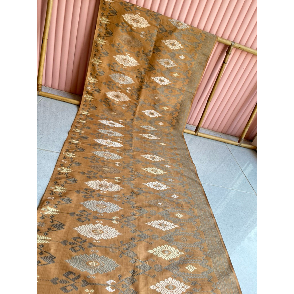 Songket lombok warna alam benang semi sutra