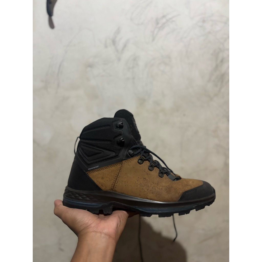 sepatu Forclaz