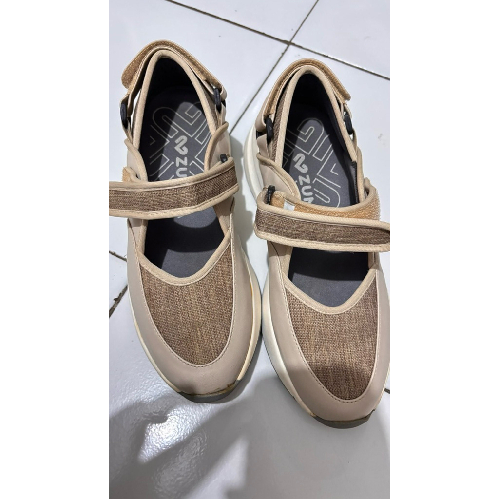 preloved zunika shoes