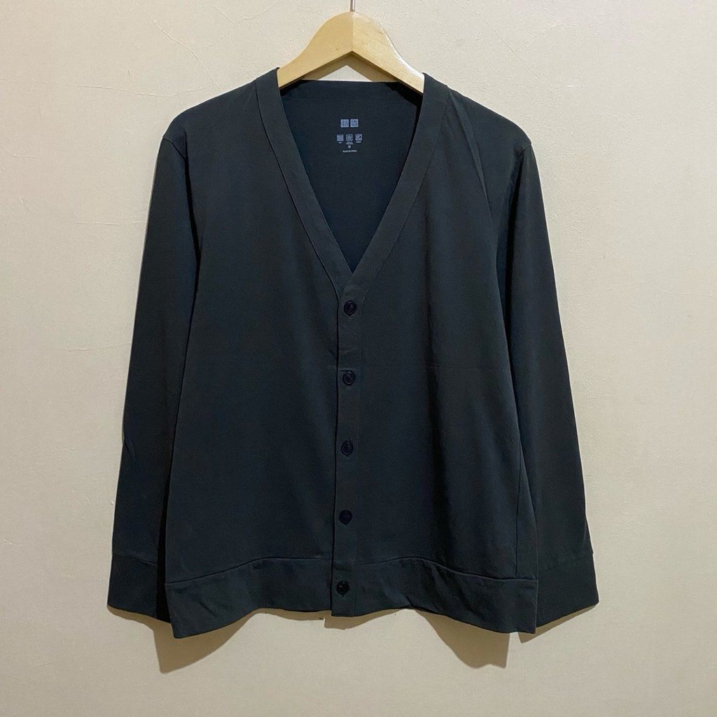 CARDIGAN UNIQLO AIRISM BLUE BLACK