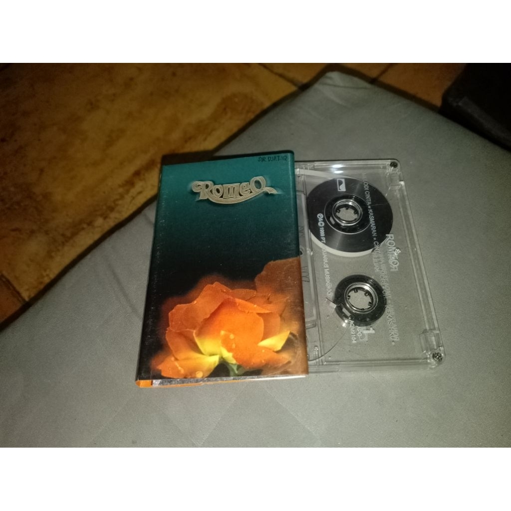 Kaset pita:Romeo