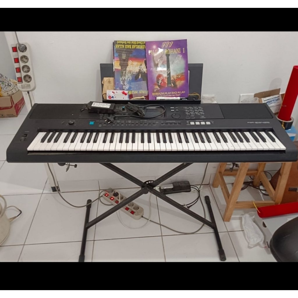 Keyboard Yamaha PSR EW425 Second