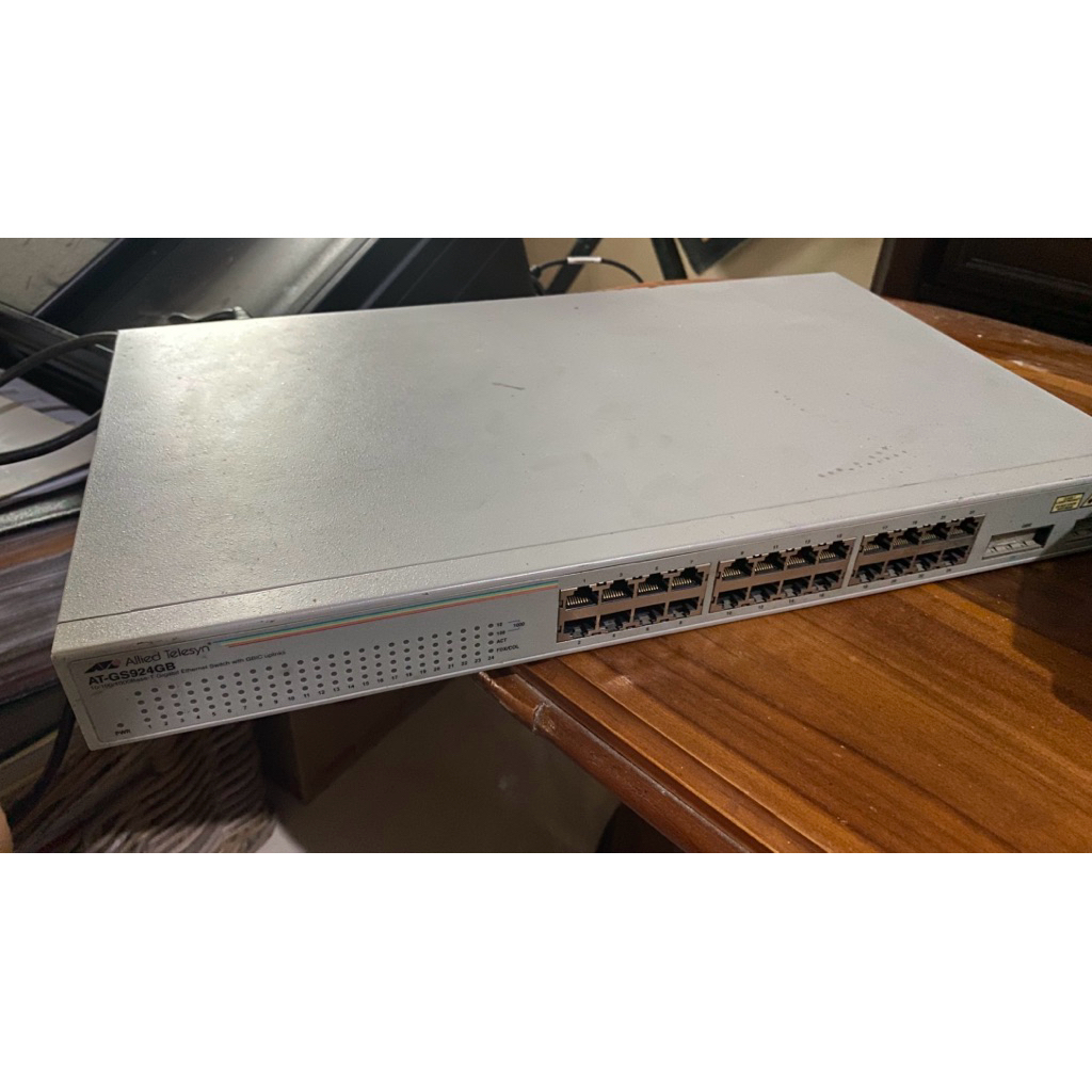 Allied Switch hub 24 port
