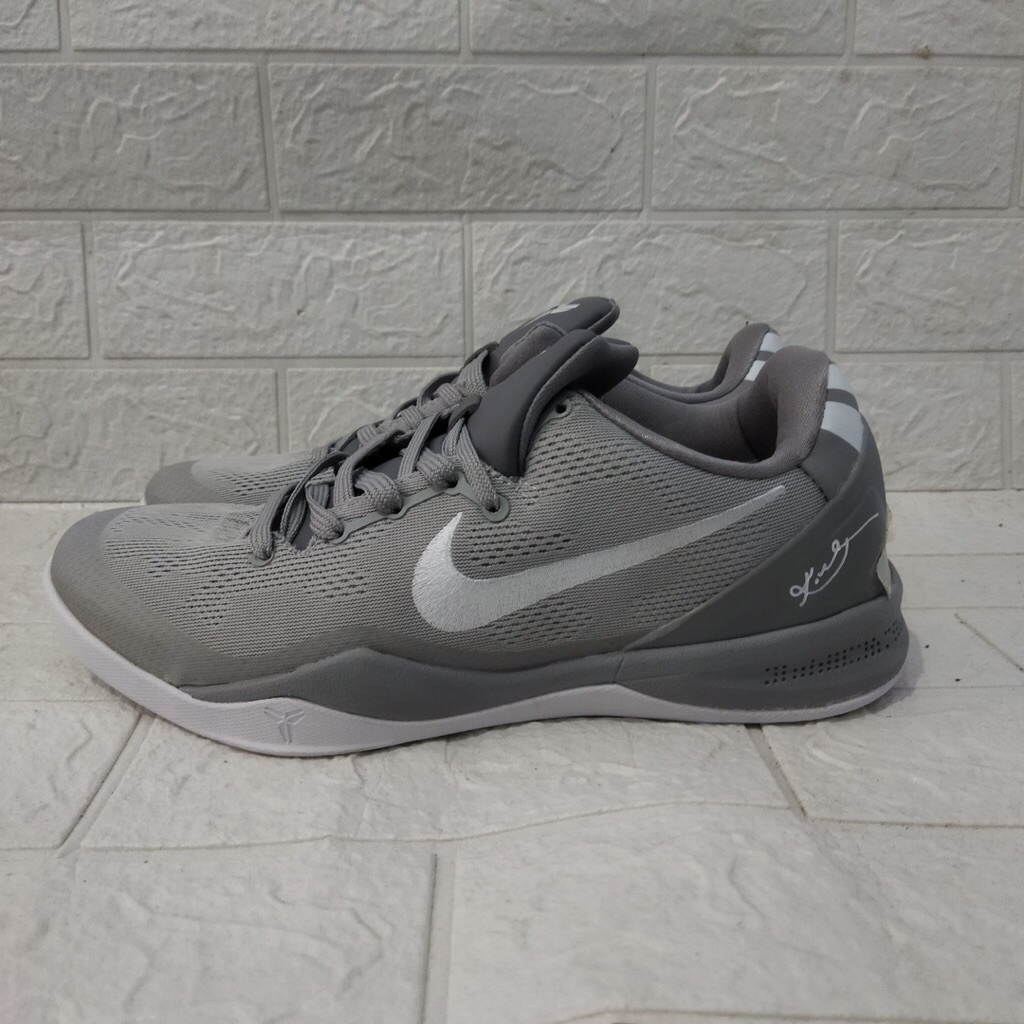 JS - SEPATU NIKE KOBE 8 PROTRO (wolf grey)