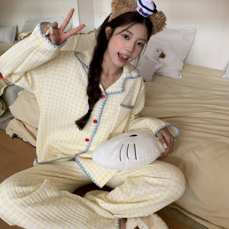 Setelan Rompi Tidur Wanita Berlapis Tebal Lengan Panjang Motif Kotak-kotak yang Manis