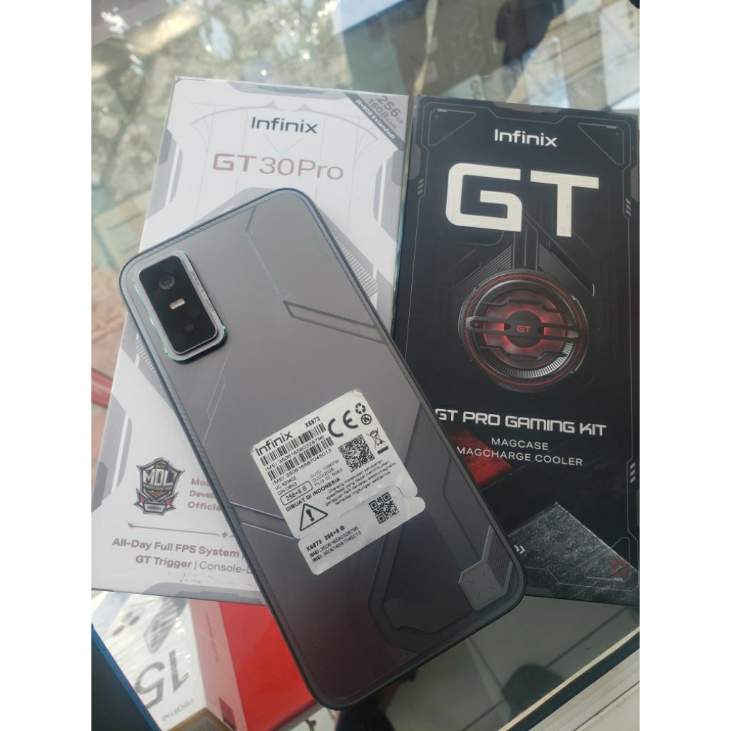 INFINIX GT 30 PRO RAM 8/256GB FULLSET ORIGINAL. LENGKAP DENGAN GAMING KIT.